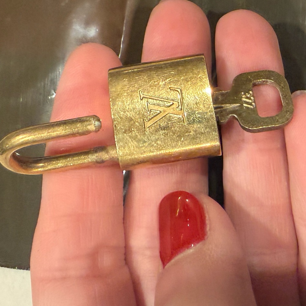 Louis Vuitton Gold Padlock and Key #322 - Picture 13 of 16